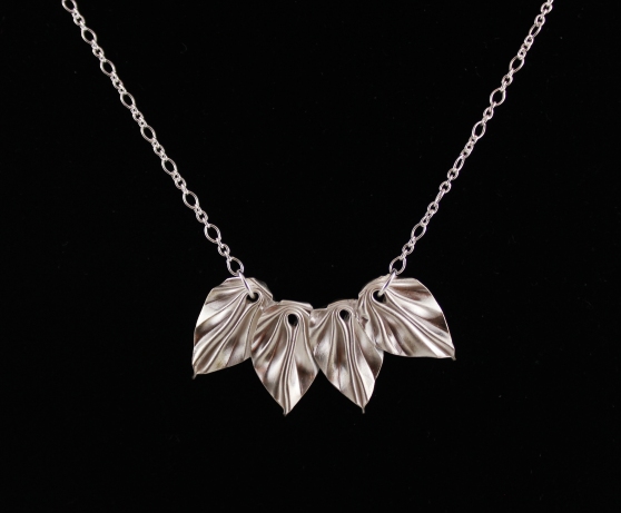 origami_leaf_necklace_silver_2